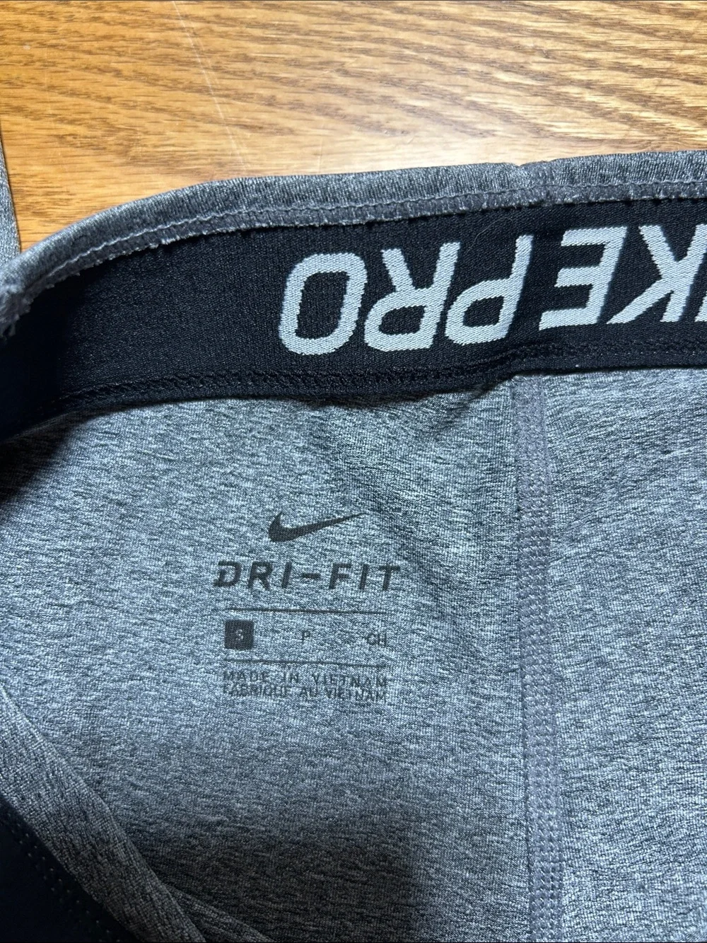 Nike women’s pro